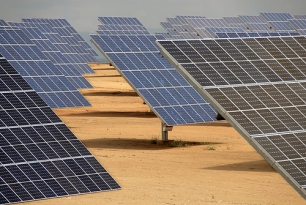 Paneles solares autolimpiantes probados en Marte, se usarán también en la Tierra