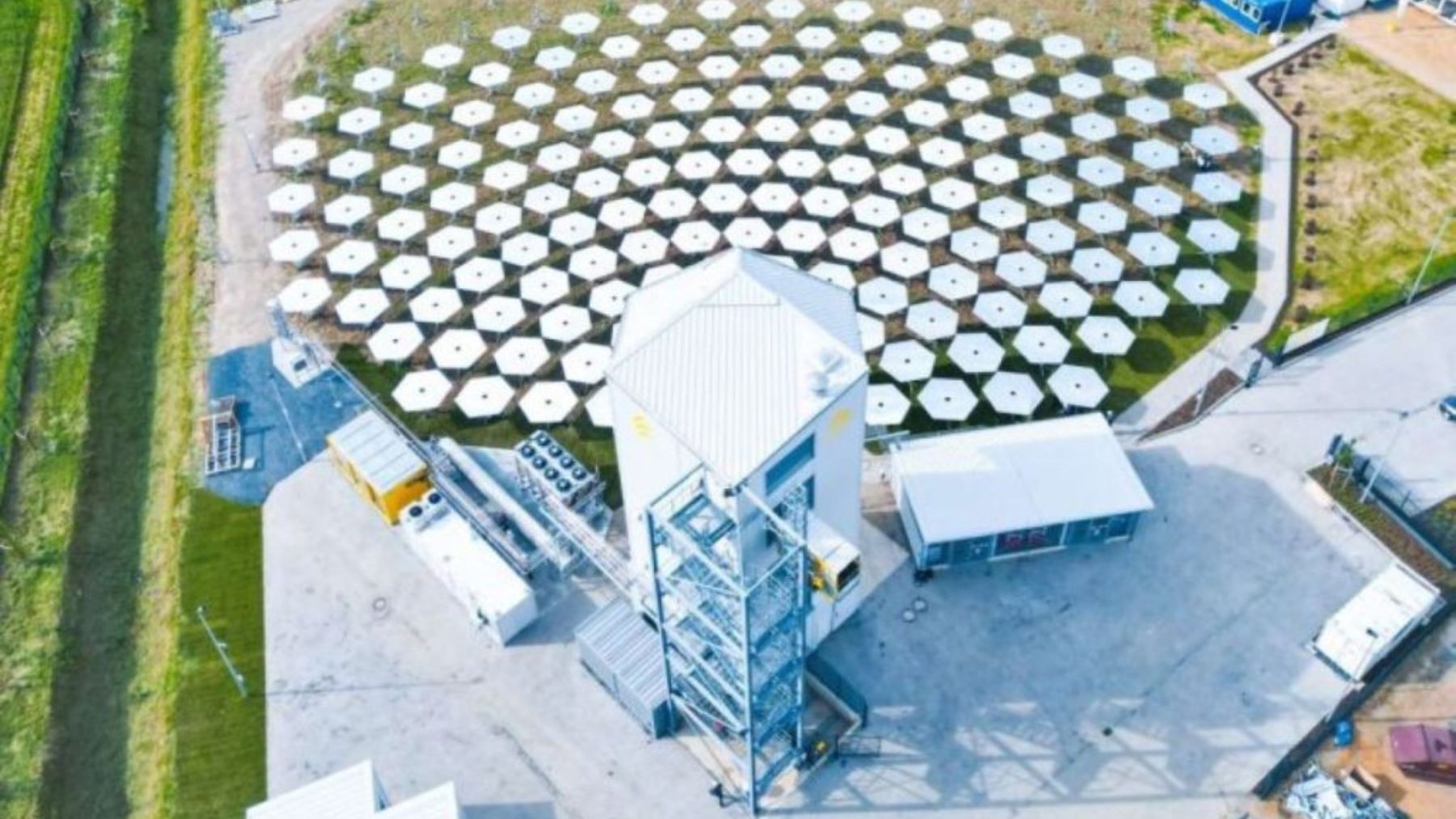 DAWN Project: Revolutionizing Fuel with Photovoltaic Innovation