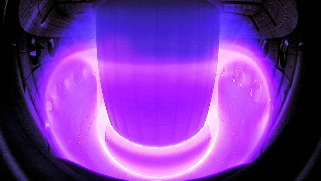 China has lit its first artificial sun: 120 million degrees and the ...