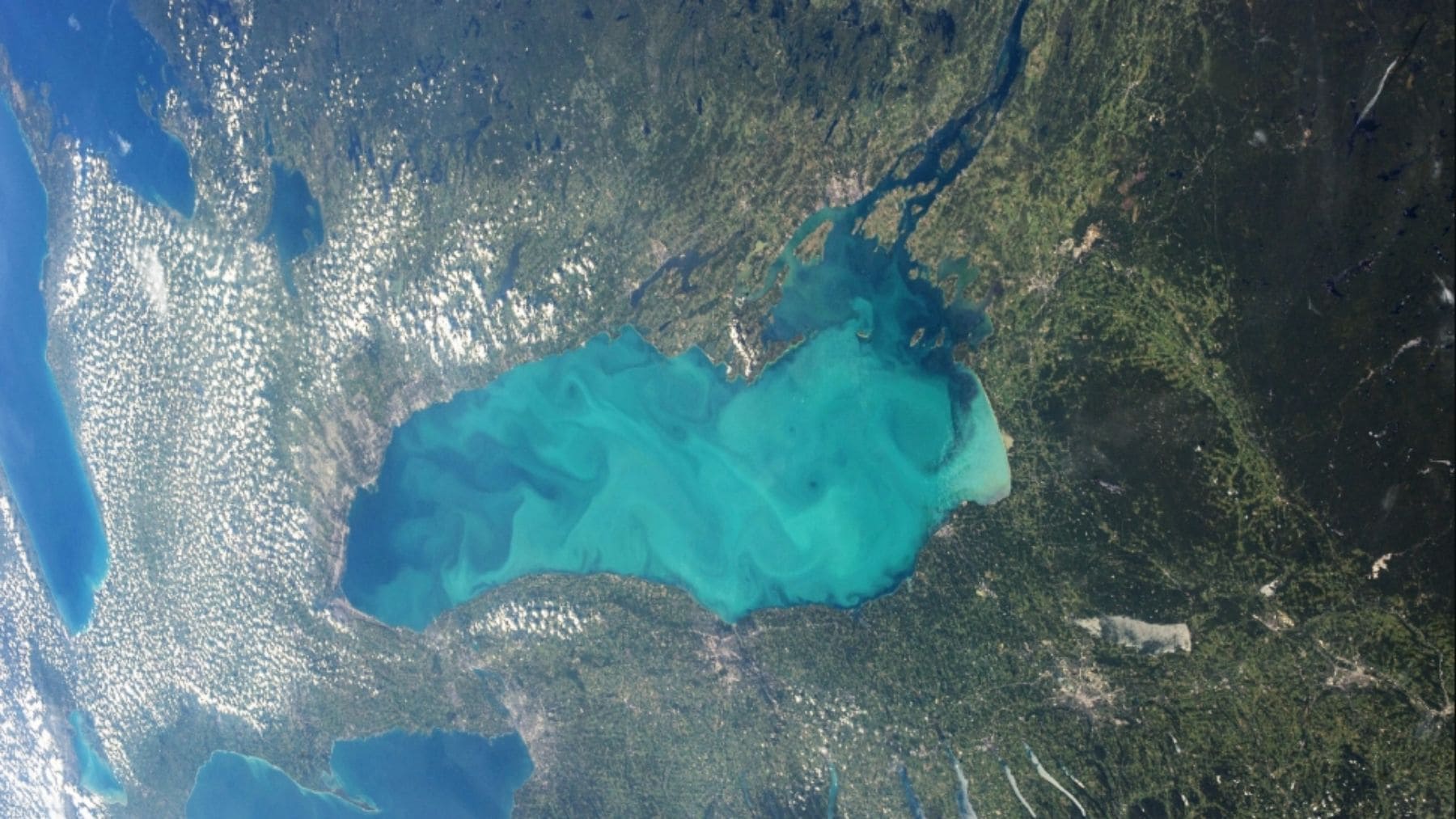 Unveiling America's Geologic Hydrogen Potential: A Wealth and Energy Revolution