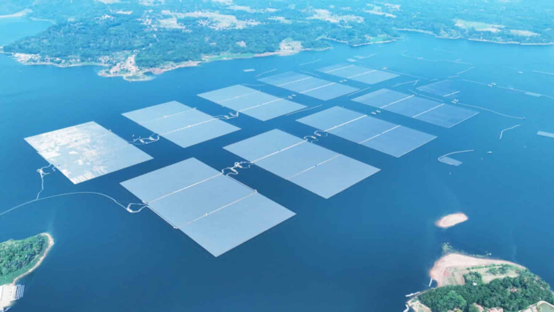 floating solar plant
