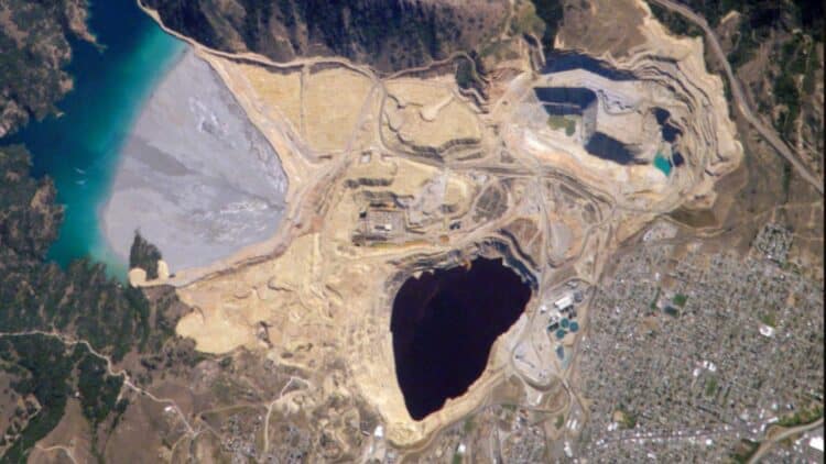 rocks 400-million