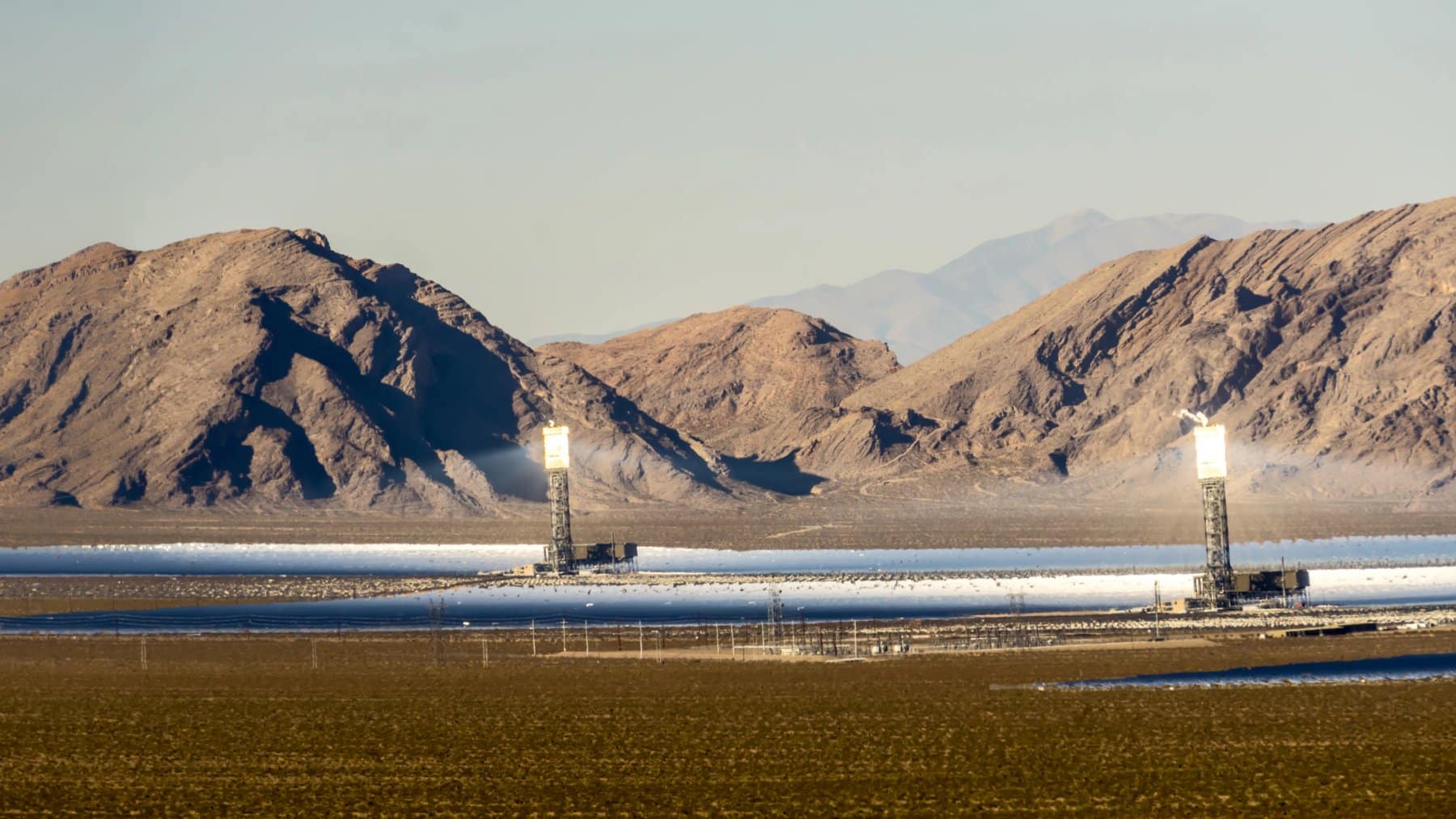 Ivanpah solar panels project