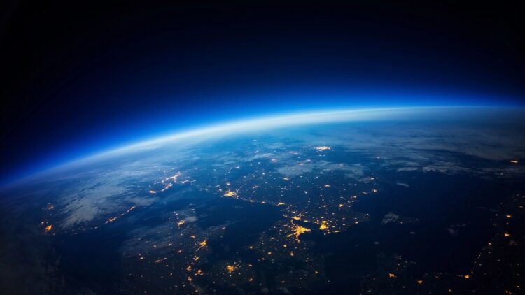 It will be with us until 2083 — Earth's companion will be surrounding us before drifting away at breakneck speed 1 near the Earth
