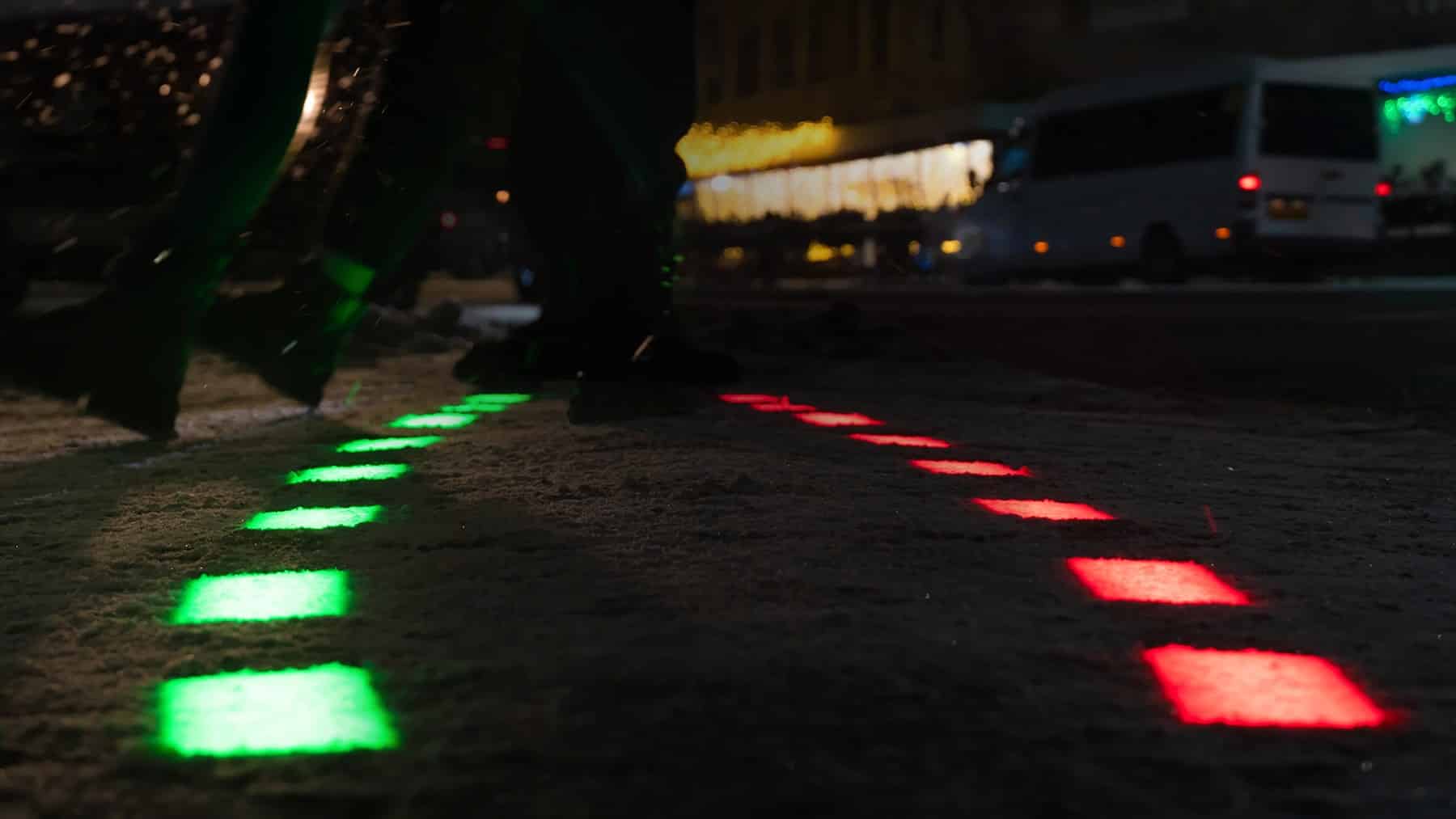 Floor traffic lights