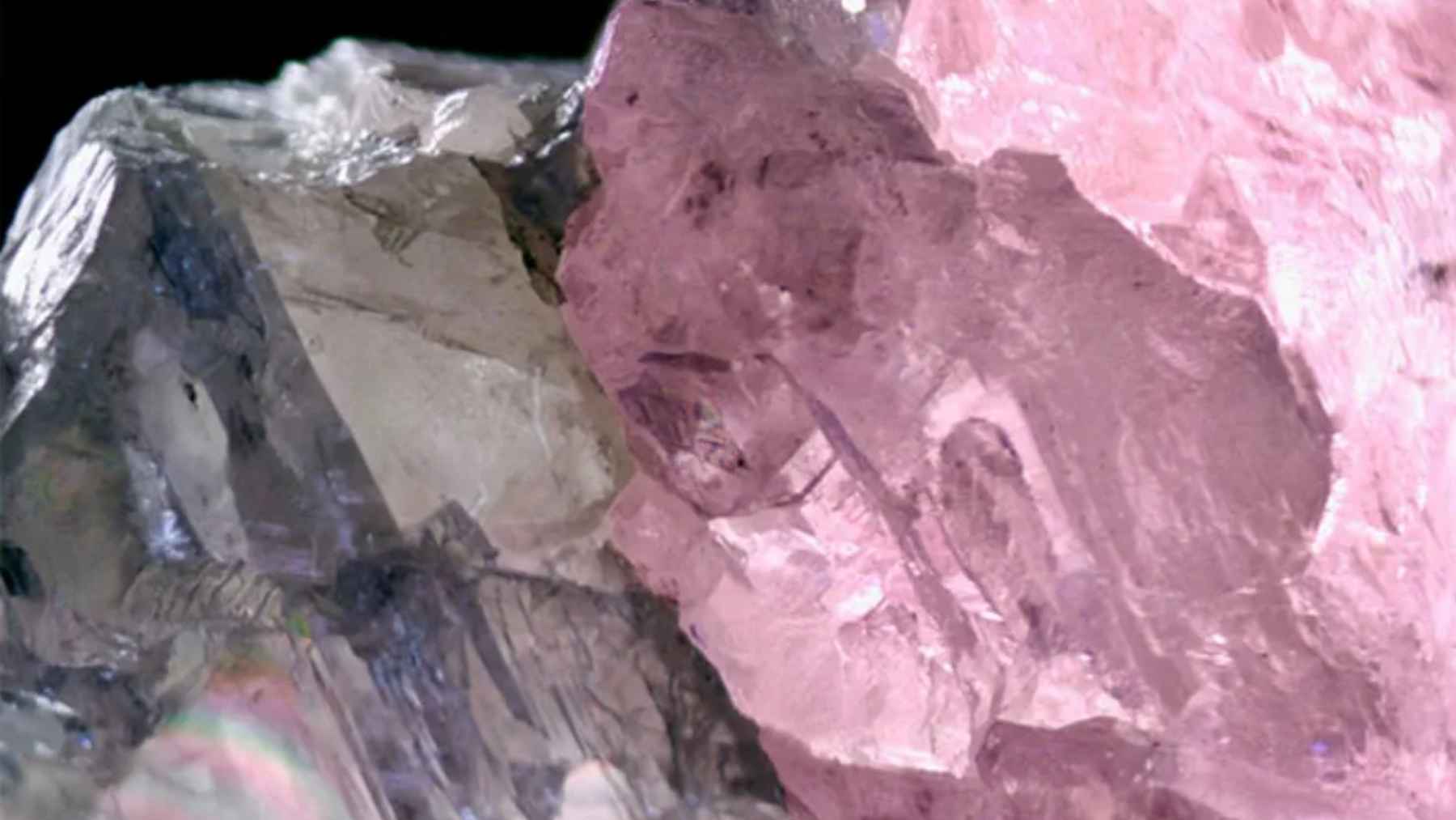 A 37-carat pink diamond appears to have “split in two” during its formation millions of years ago