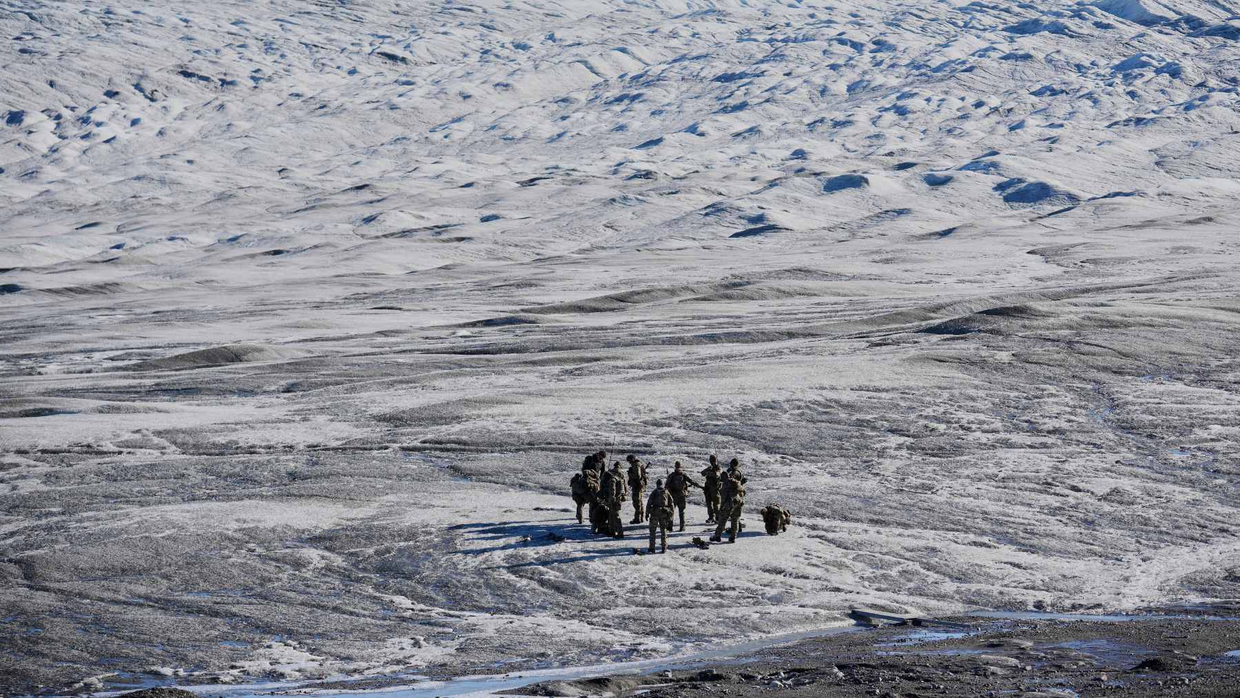 NATO issues a warning about the Arctic: what they have found under the melting ice changes everything you thought you knew about the north 1 NATO soldiers gather during winter training in the Arctic as melting ice and rising tensions turn the region into a strategic front.