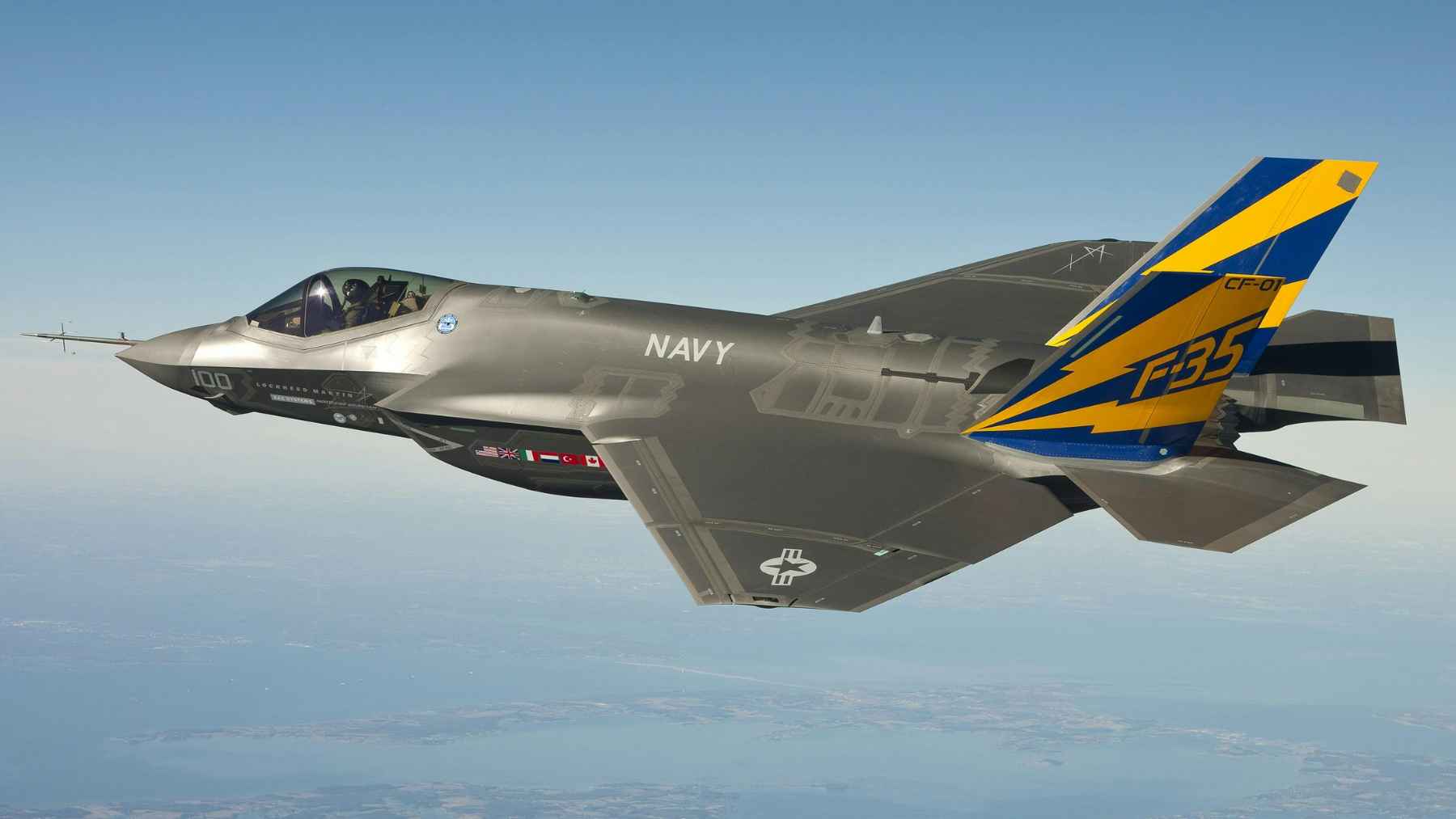 F-35 fighter jet in flight as the United States pressures Canada over its 88 aircraft purchase and the future of NORAD.