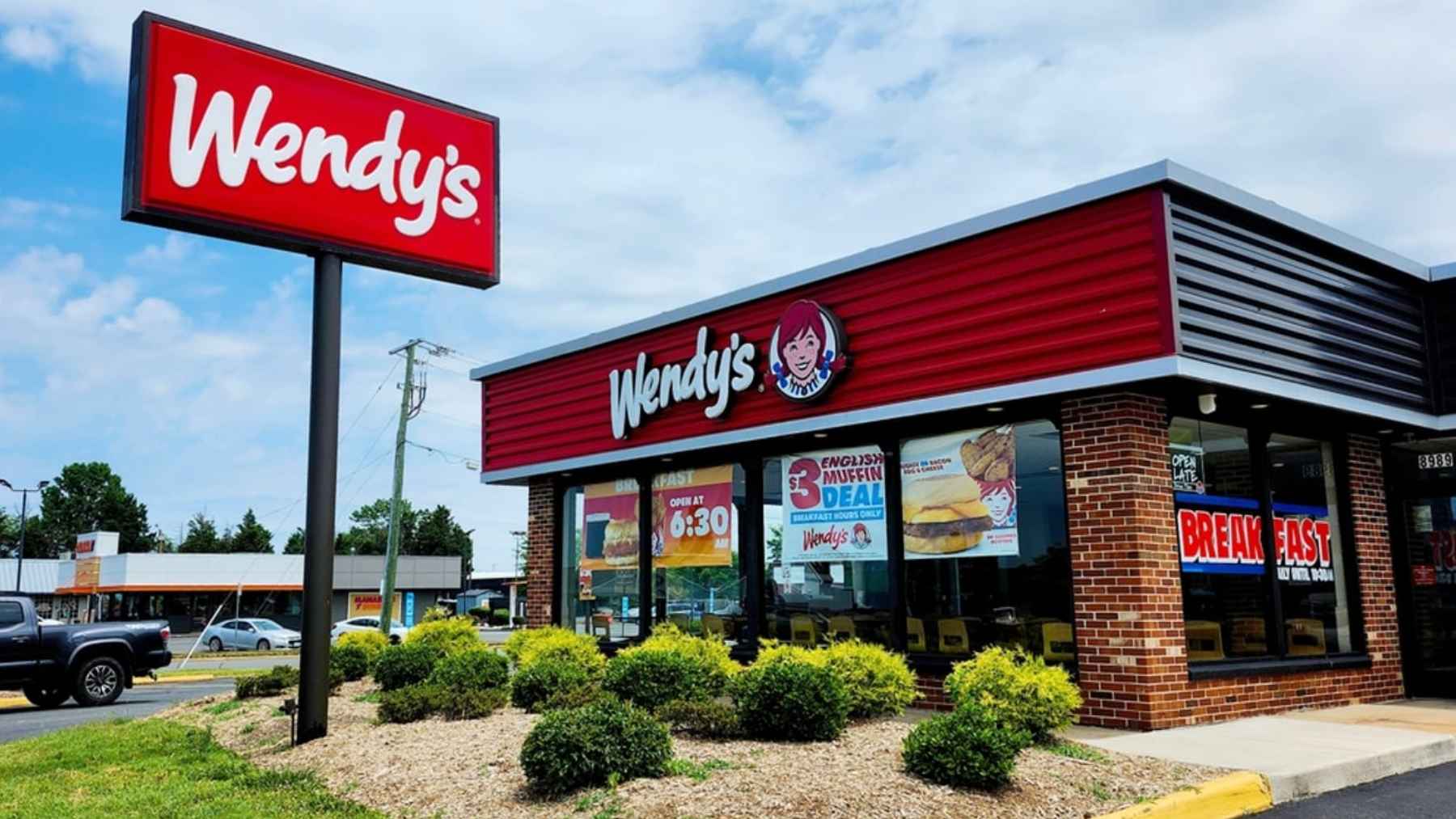 Exterior of a Wendy’s restaurant in the United States amid plans to close hundreds of underperforming locations.