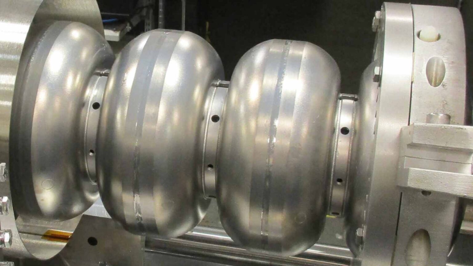 Goodbye to 100,000 years of nuclear waste: a project using particle ...