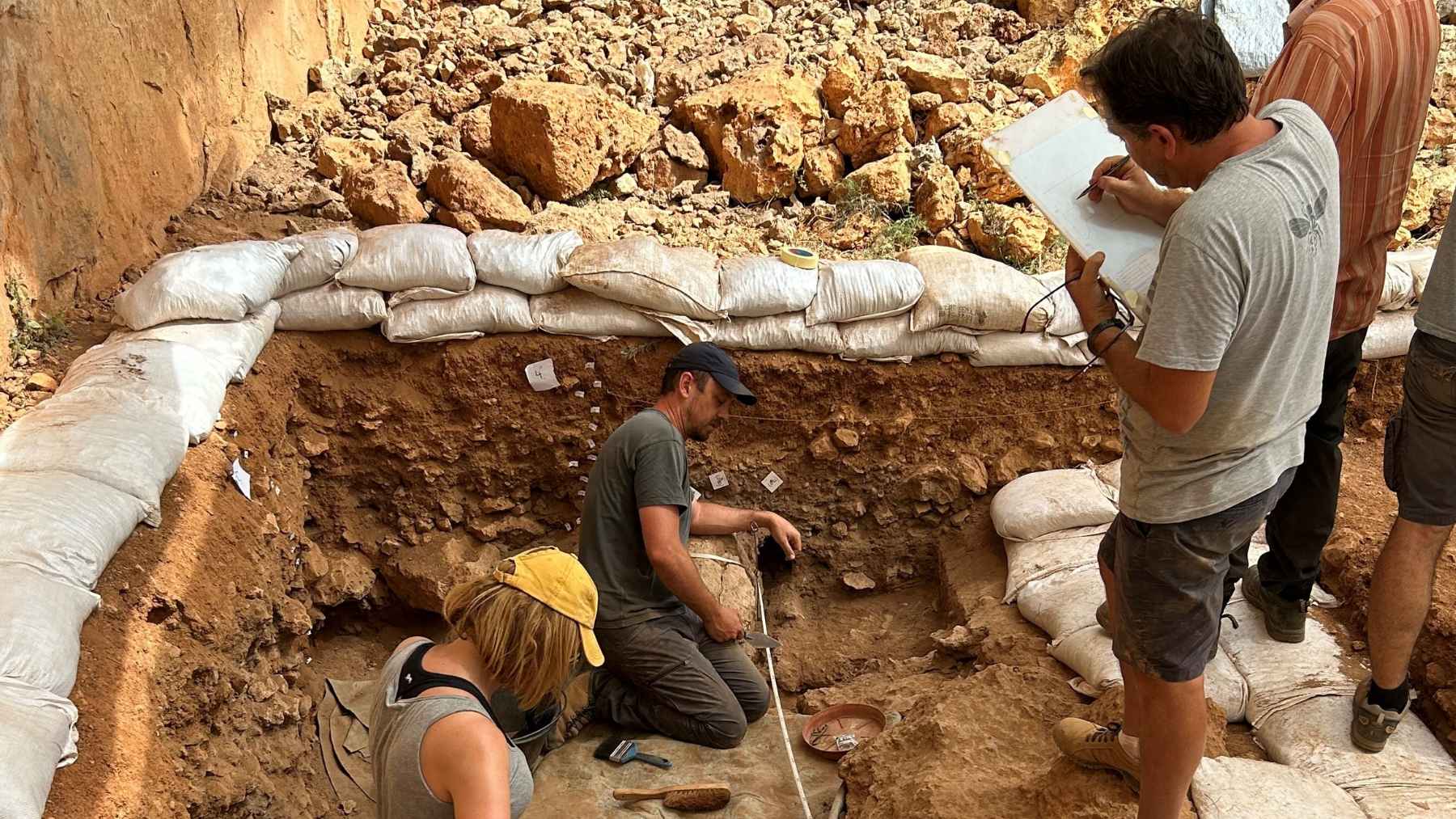 Archaeological excavation and prehistoric evidence linked to Mesolithic hunter-gatherers in Malta’s Latnija Cave