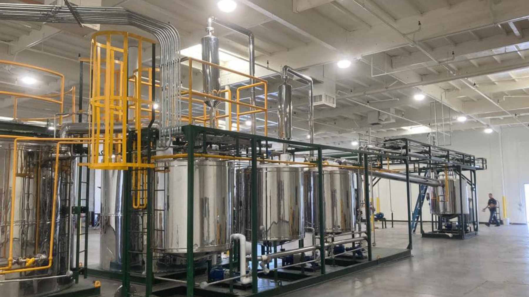 Plastic headed for landfills is being turned into gasoline, diesel, and jet fuel in Mexico, and Petgas is sparking an uncomfortable debate about what “recycling” really means 1 Industrial pyrolysis unit used by Petgas to convert plastic waste into fuel products in Boca del Río, Mexico.
