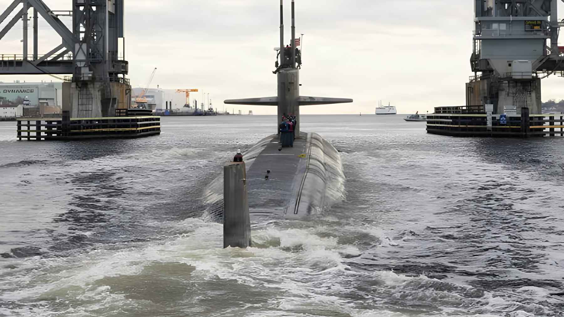 U.S. Navy warship sailing at sea before retirement and fleet decommissioning