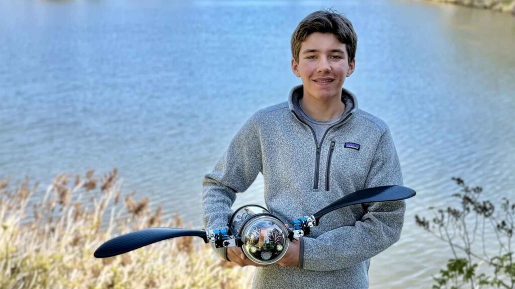 A 15-year-old in Ontario built a bionic underwater “robot turtle” that ...
