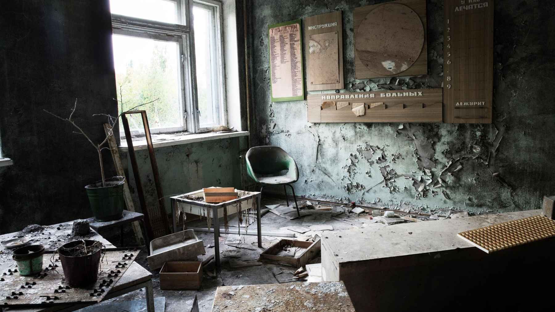 Forty years after Chernobyl, its legacy still echoes across health, politics, and the land itself, and the disaster’s long tail has not stopped reshaping lives 1 Decaying interior of an abandoned building in Pripyat, left behind after the Chernobyl disaster.