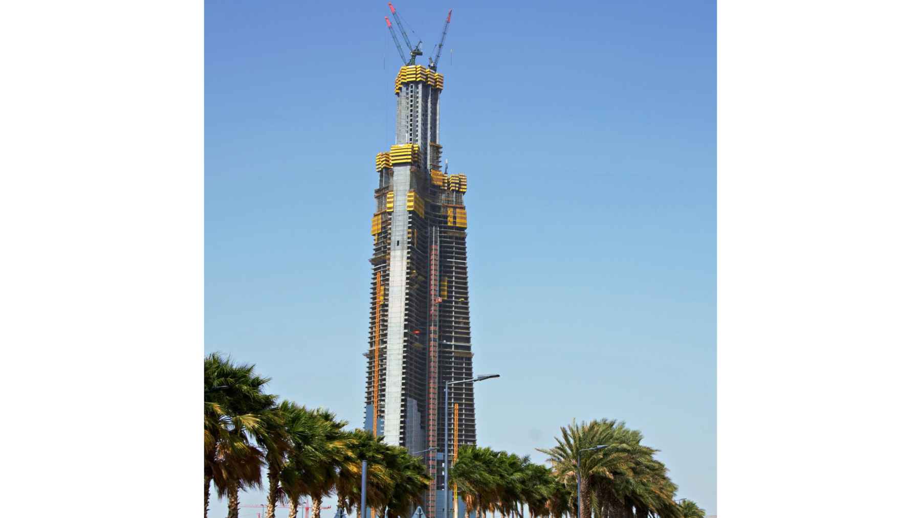 Construction of Jeddah Tower just reached the 100th floor, and the number that makes it feel unreal is the target, more than 3,280 feet tall with over 167 floors as Saudi Arabia aims for the world’s tallest building by 2028 1 Jeddah Tower under construction in Jeddah, Saudi Arabia, after surpassing 100 floors on its path to becoming the world's tallest building.