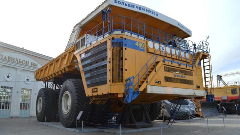 belaz 75710 museo verkhnyaya pyshma