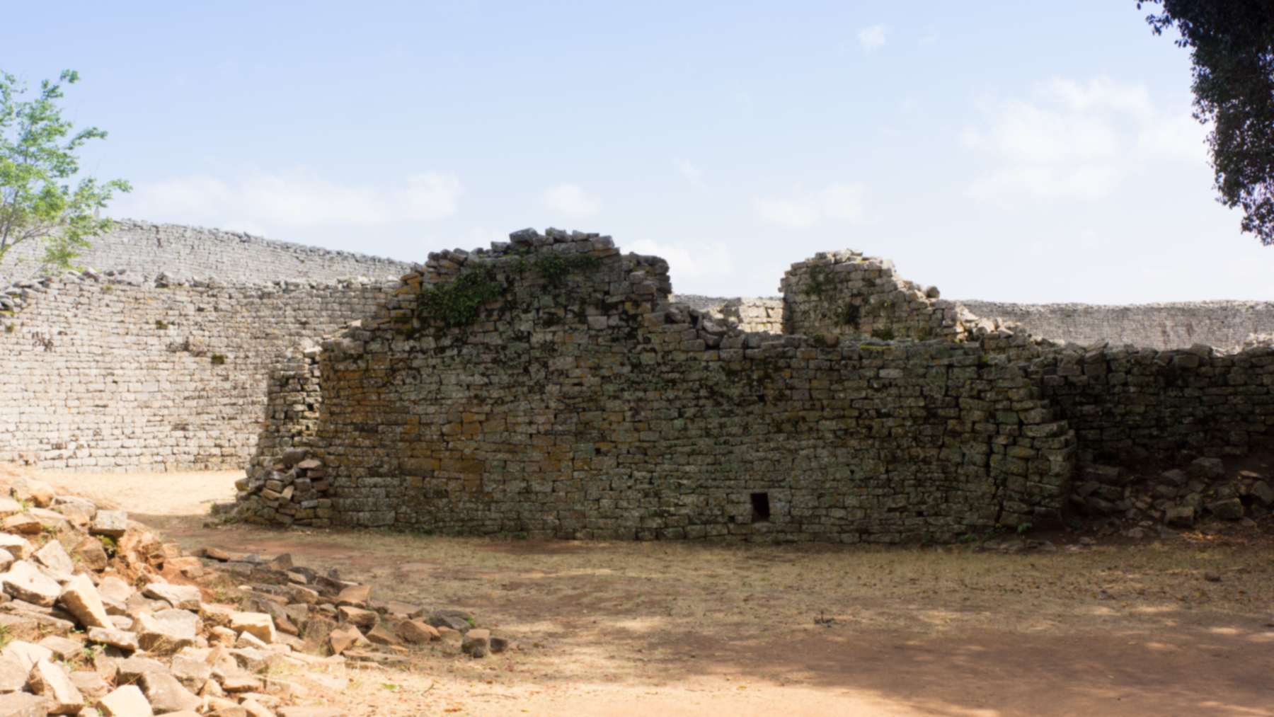 Dry-stone granite walls inside the Great Enclosure at Great Zimbabwe