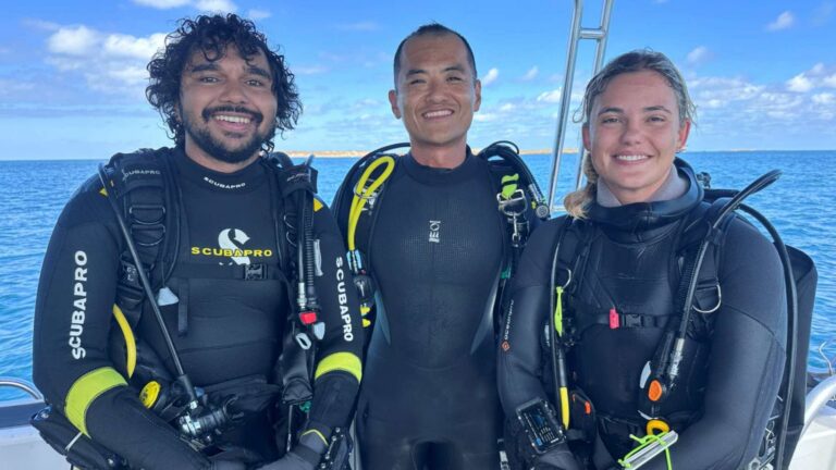 murujuga ranger divers boat dampier archipelago