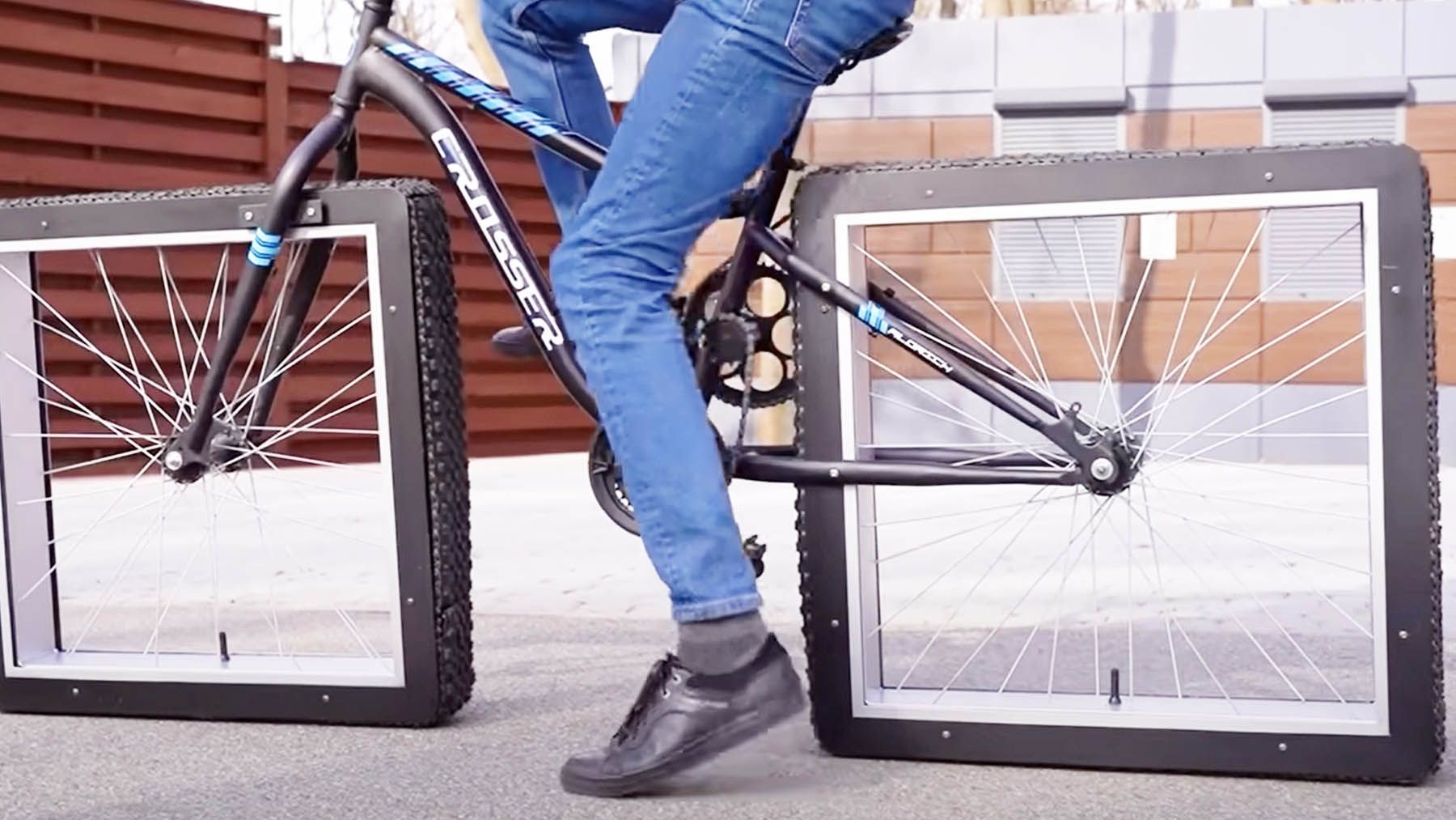 bicicleta con ruedas