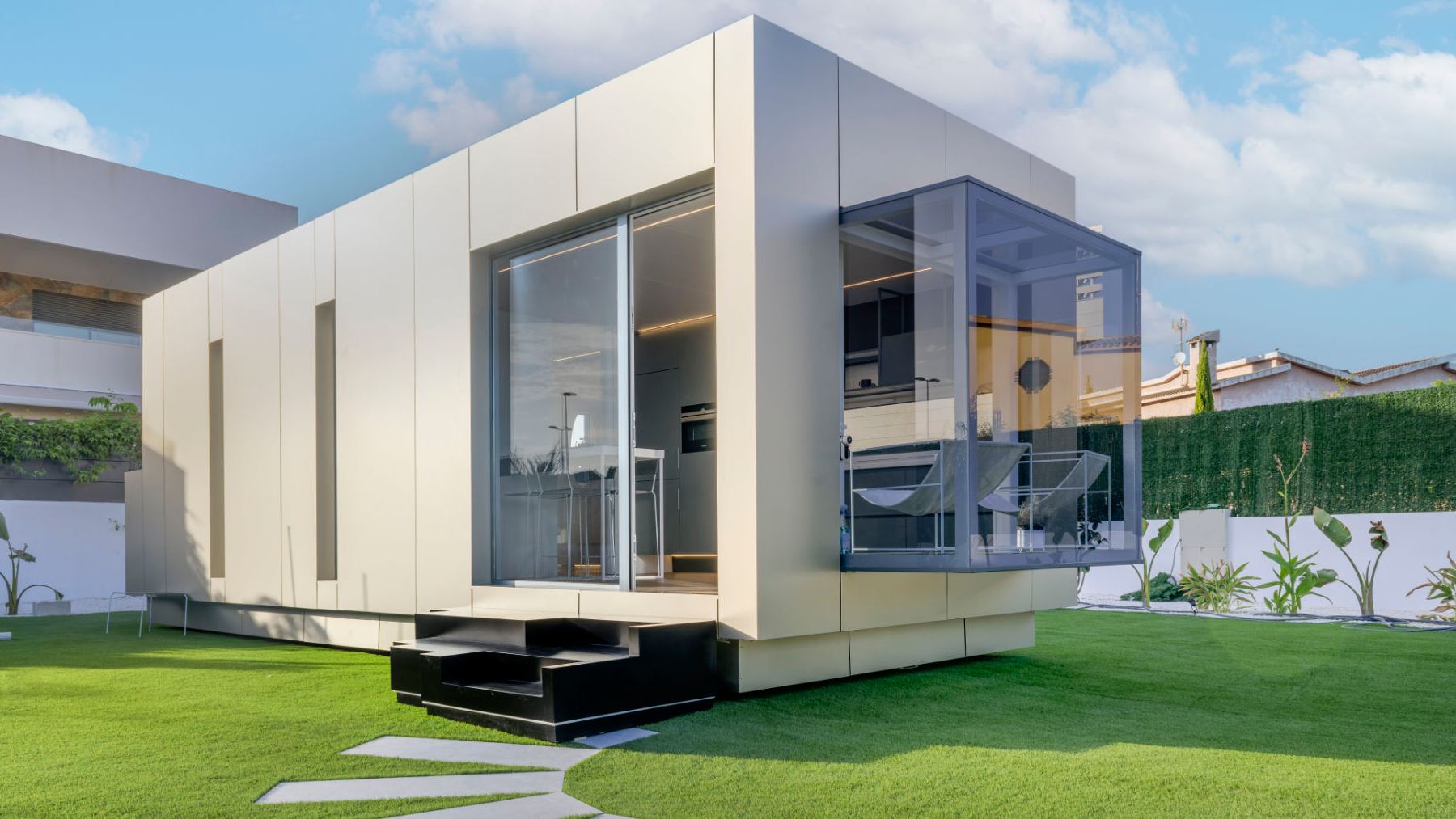 casa prefabricada con forma de cubo