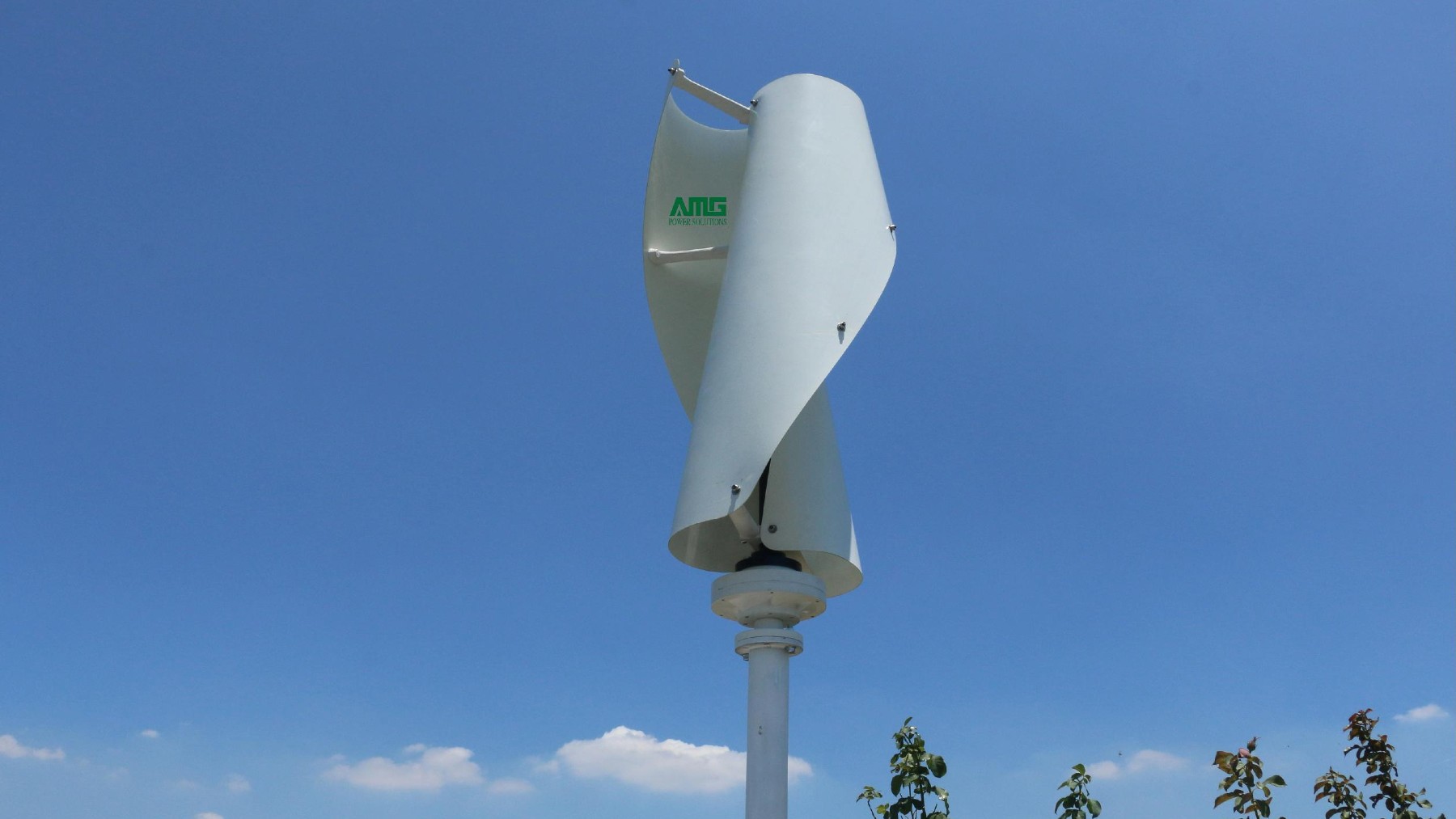 aerogenerador, paneles solares