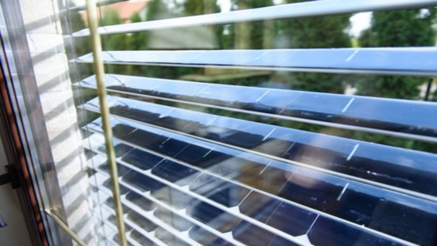 paneles solares, persianas fotovoltaicas