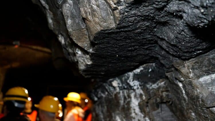 China encontró la madre de todas las fuentes de energía: Suficiente para abastecerse por 60 000 años 1 Energía