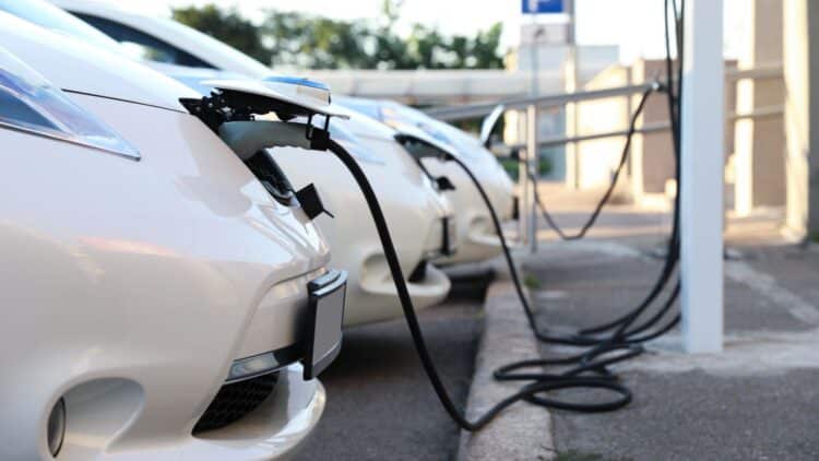España supera con éxito los 52 000 enchufes: Recargar electrones es cada vez más fácil 1 españa