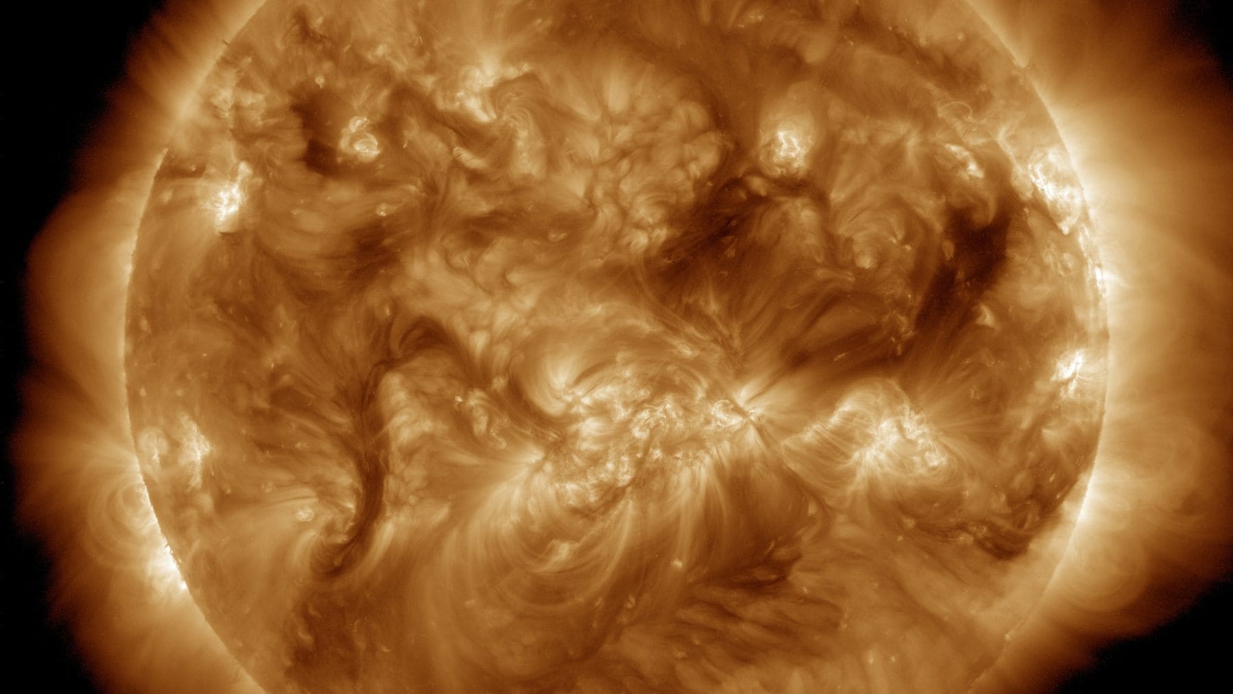 Claves: descriptivo, objetivo, sin clickbait, con palabras clave naturales.