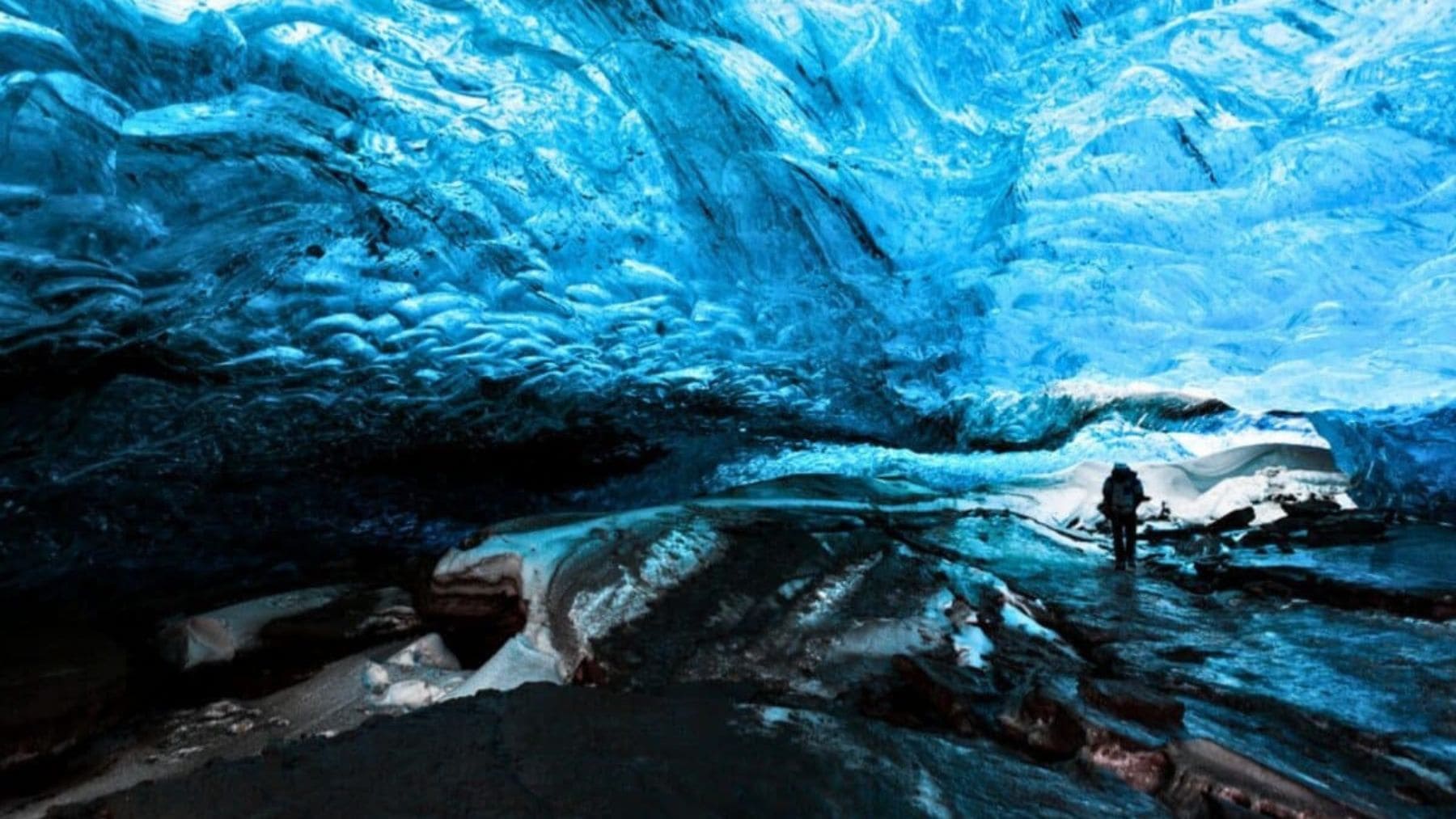 Geólogo aislado en una cueva durante un experimento que dio origen a la cronobiología humana