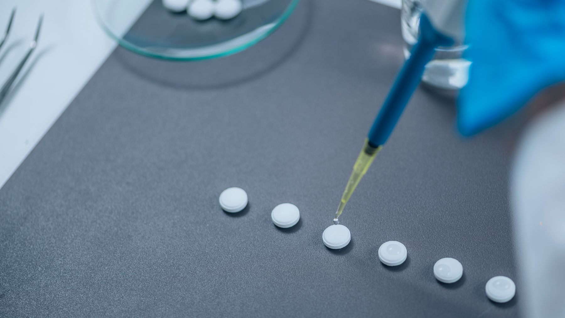 Comprimidos de un derivado del LSD usados en un ensayo clínico contra la ansiedad