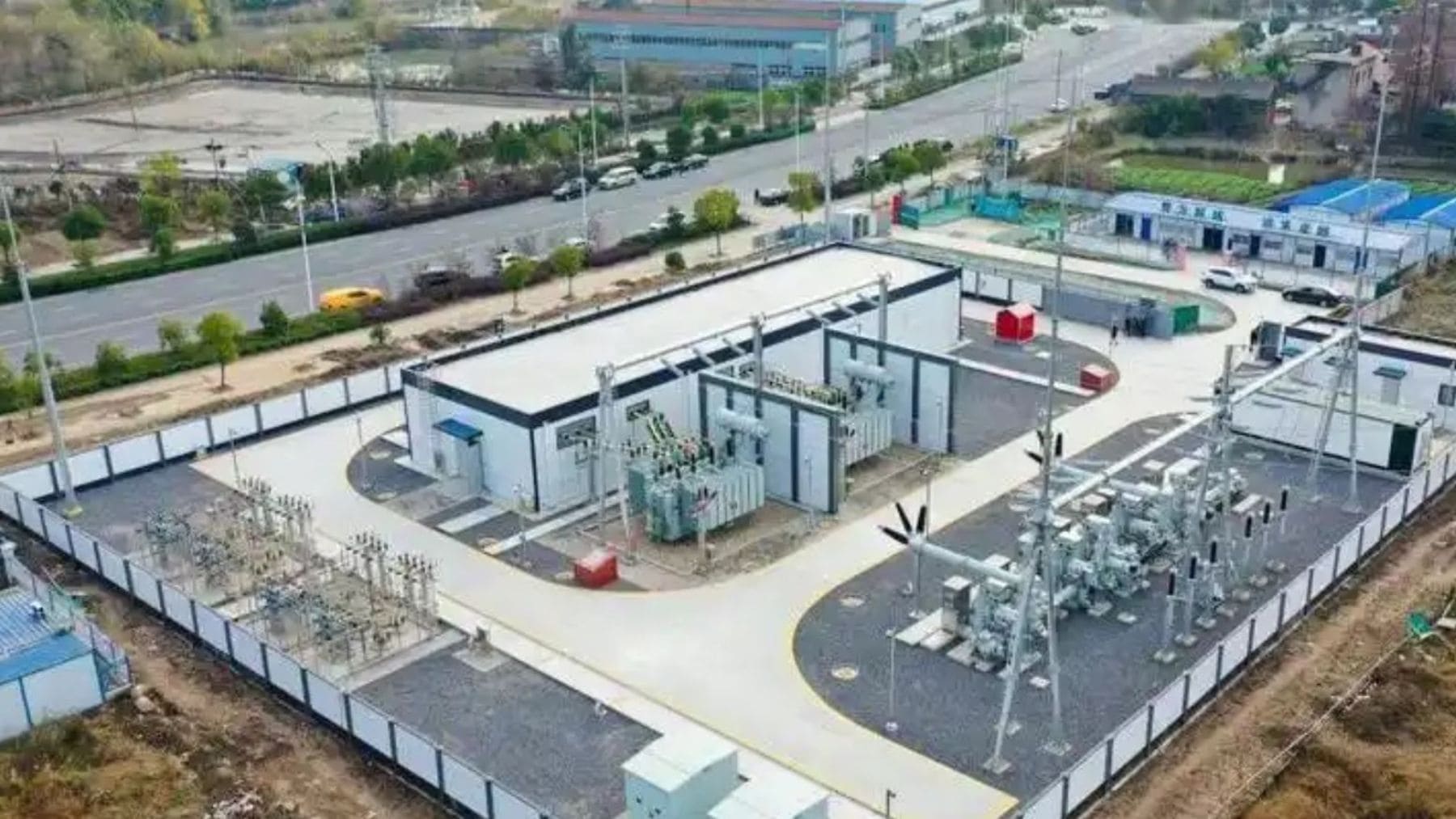 Subestacion electrica inteligente en China con sistema de deteccion automatica de fallos que evita apagones en 0,1 segundos.