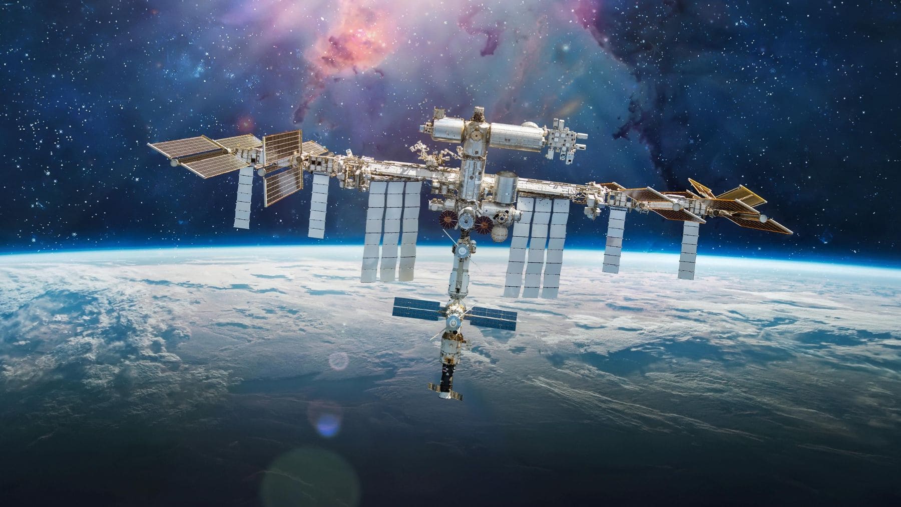 Estación Espacial Internacional donde la NASA realiza experimentos con virus en microgravedad.