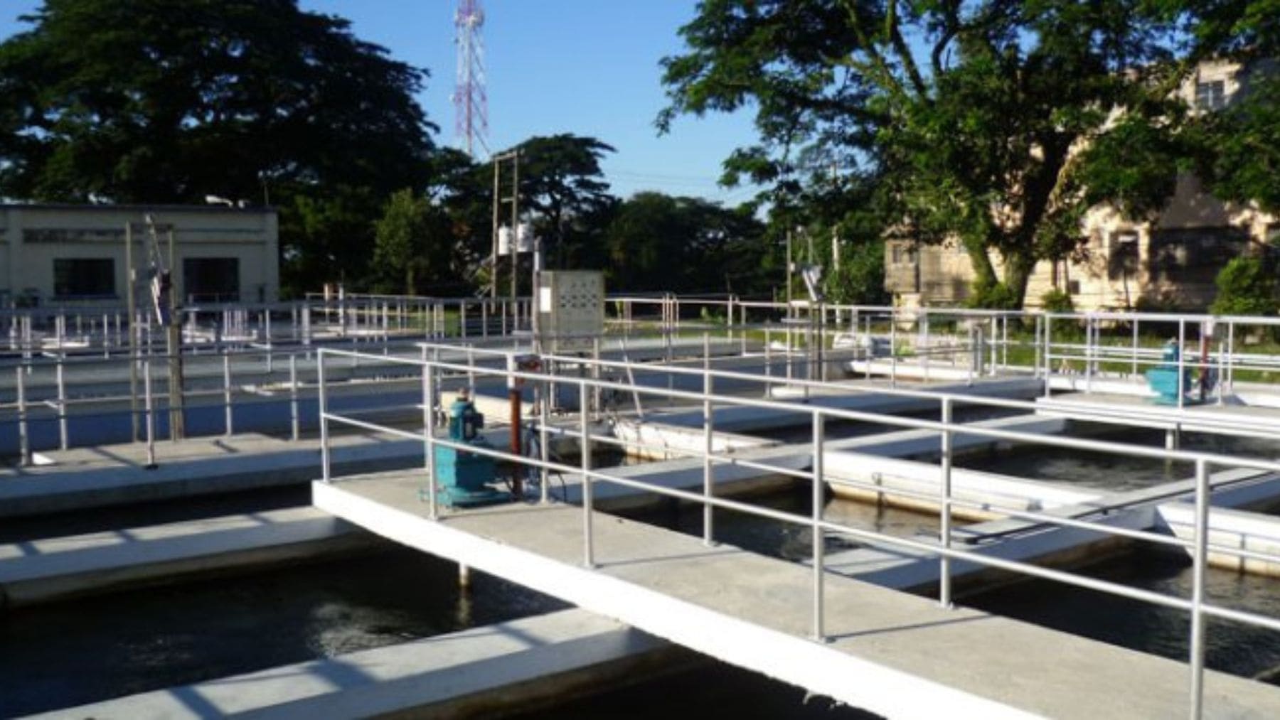 Planta de tratamiento de agua en Jamaica dentro del megaproyecto hidráulico de VINCI financiado por Francia.