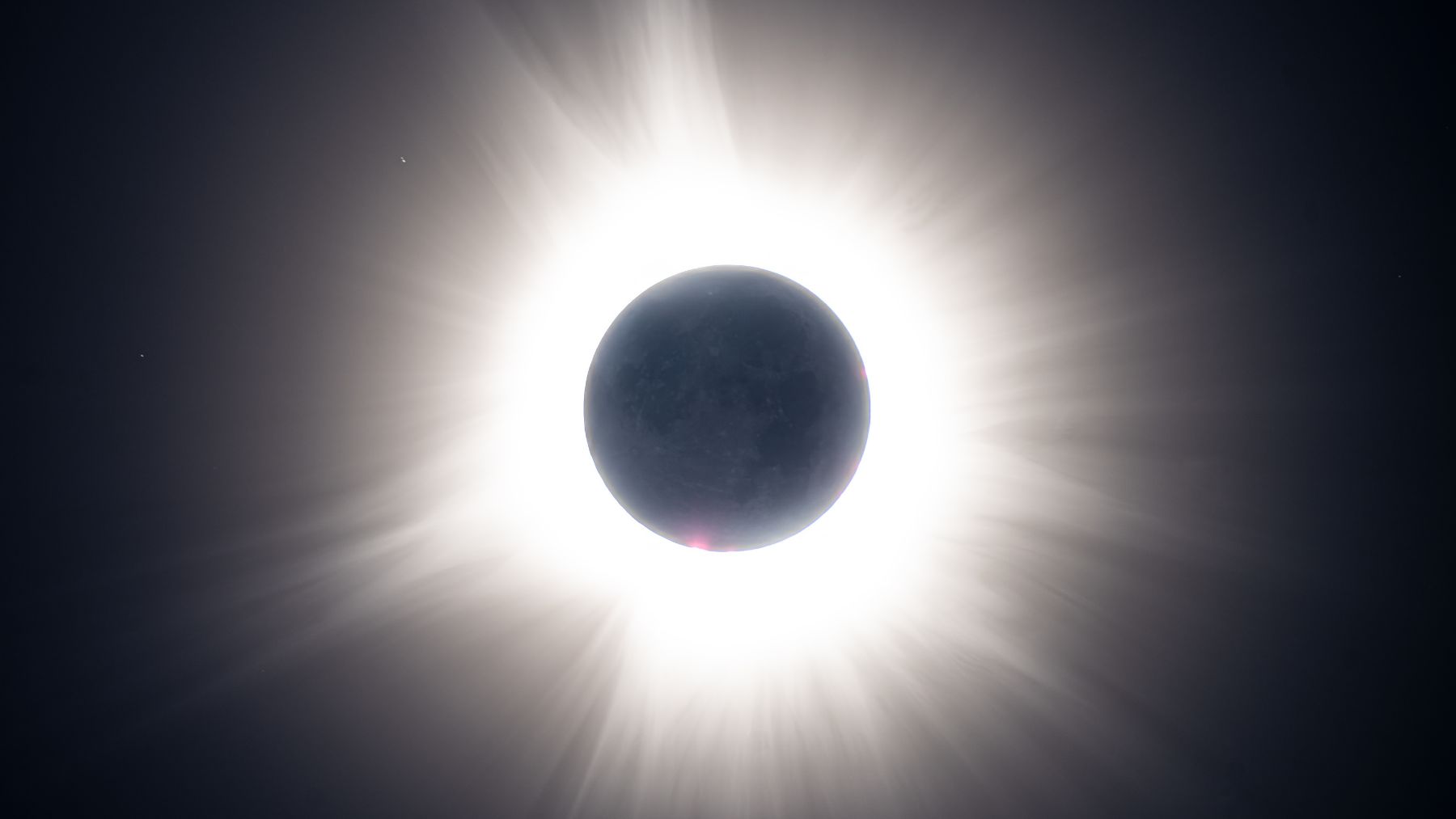 Eclipse solar total con la Luna cubriendo el Sol y la corona solar visible durante el fenómeno de agosto de 2026 en Madrid.