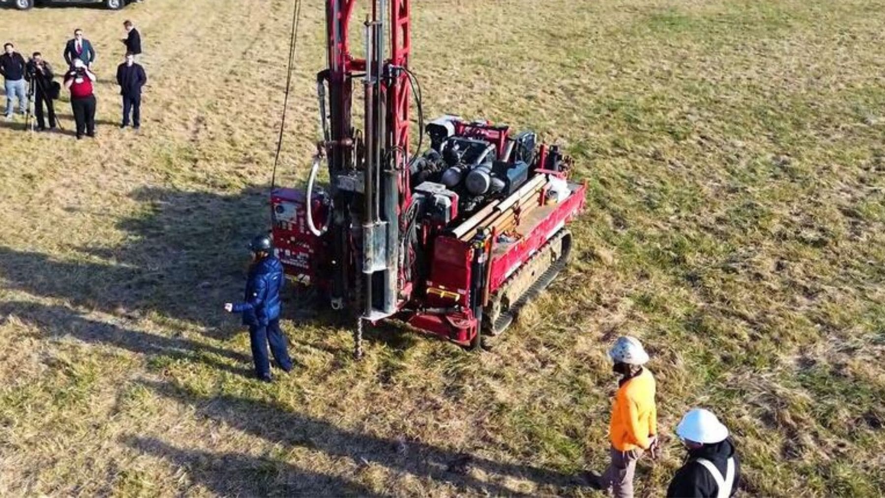 Perforación de Deep Fission en Kansas para instalar un reactor nuclear subterráneo a 1.800 metros de profundidad.