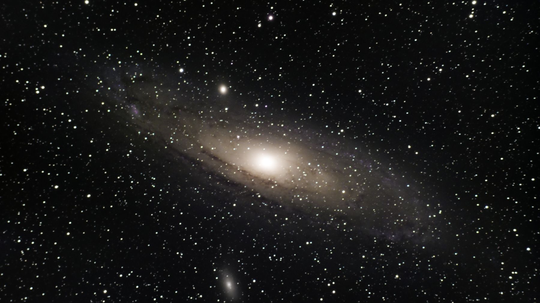 Ilustración del sistema planetario LHS 1903 con planetas en orden anómalo rocoso gaseoso gaseoso rocoso.