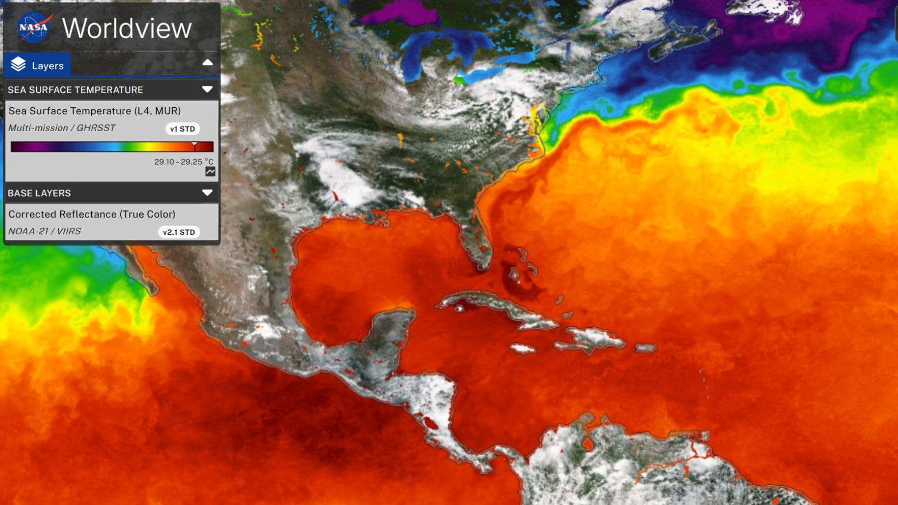 Imagen satelital de la Corriente del Golfo con temperaturas del océano mostrando su desplazamiento en el Atlántico Norte.
