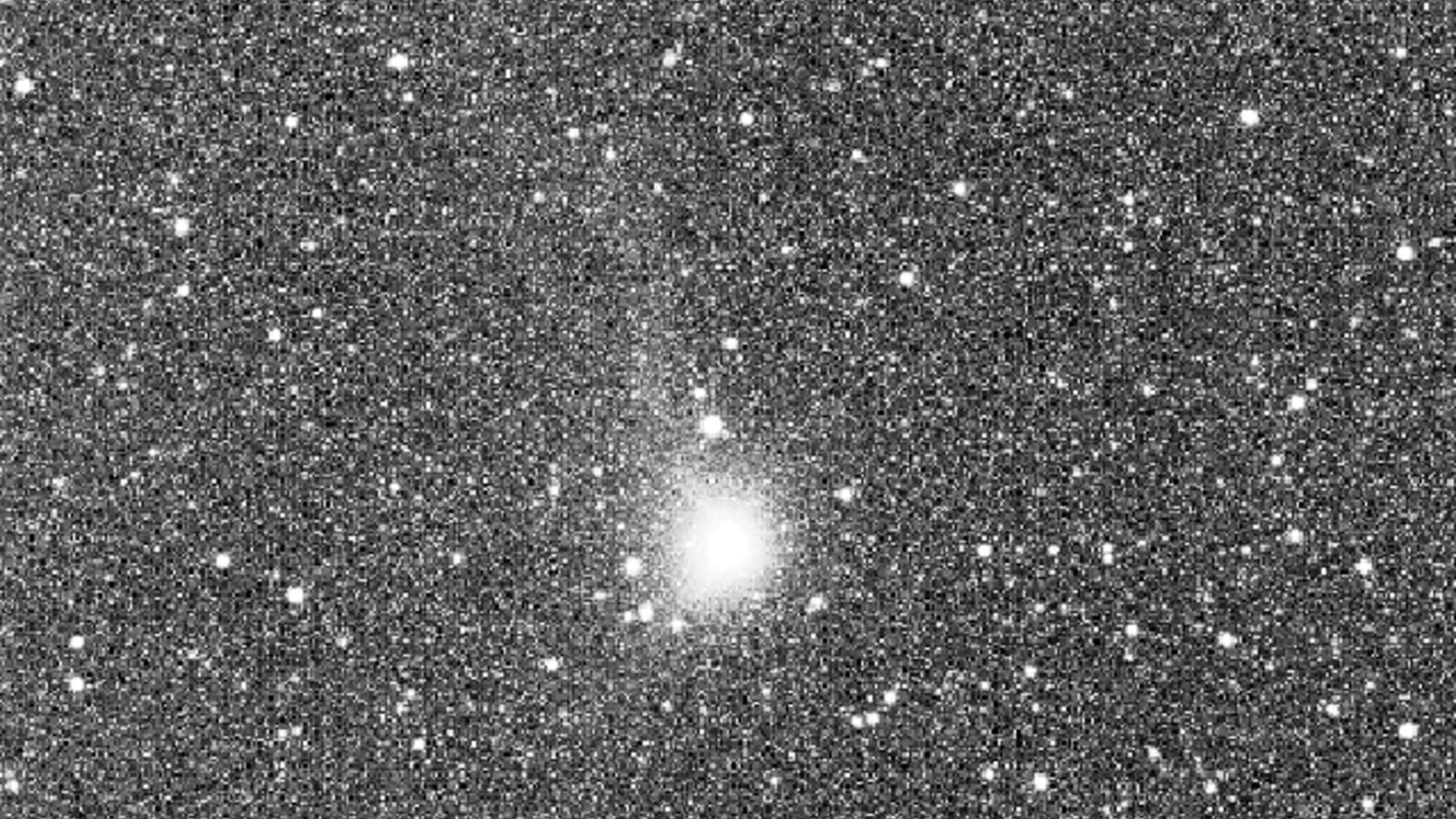 Imagen del cometa interestelar 3I ATLAS con coma brillante observado desde la Tierra.