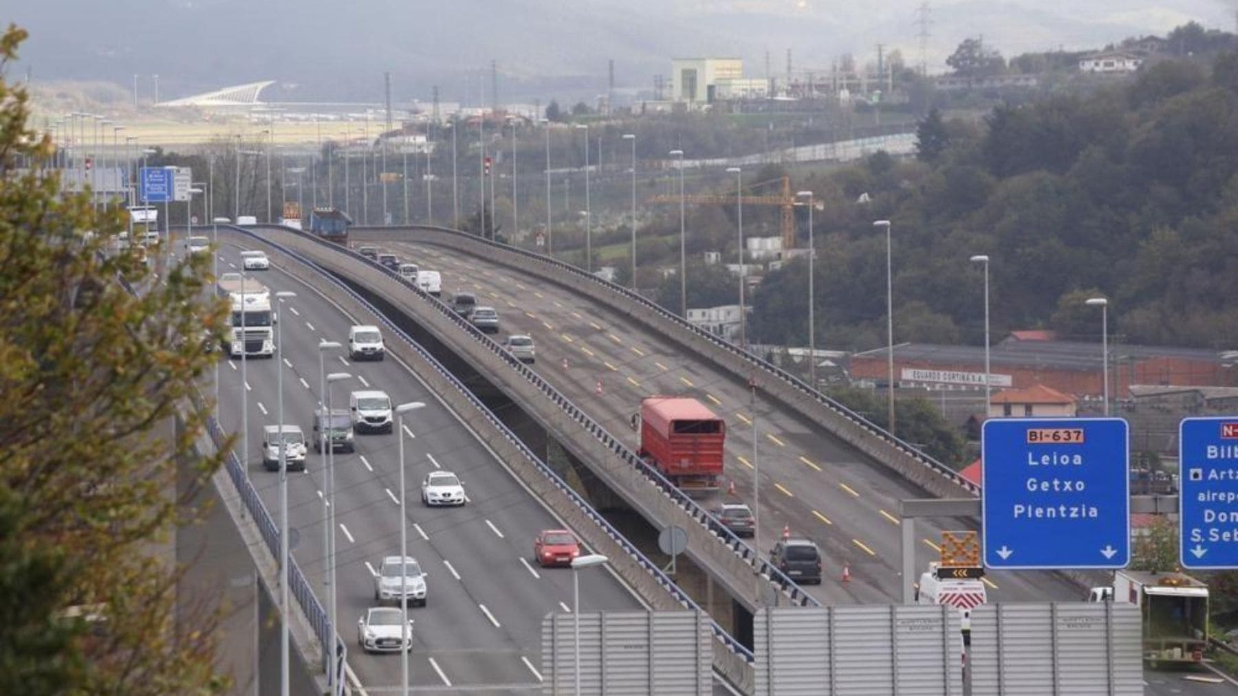 Puente de Rontegi en Bilbao, punto clave del nuevo túnel subfluvial bajo la ría del Nervión