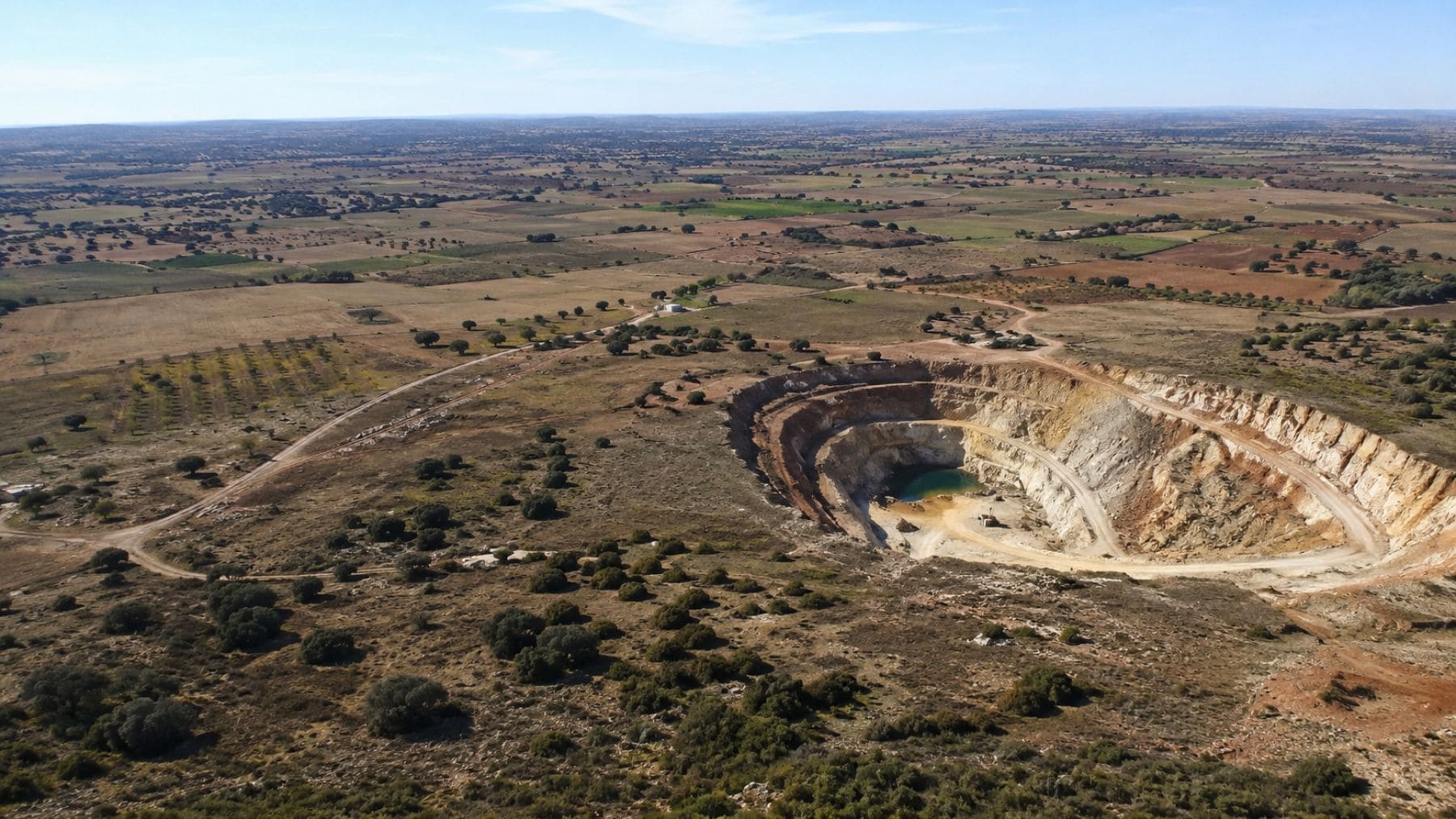 Vista aérea del yacimiento de tierras raras en Campo de Montiel, Ciudad Real