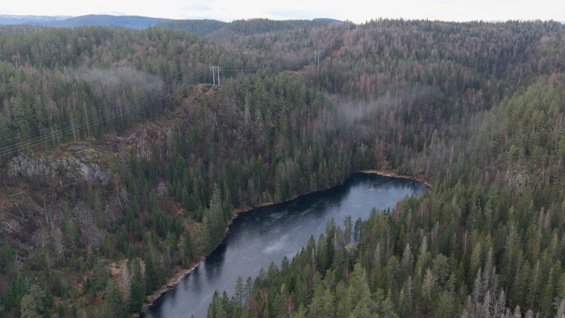 Vista aérea de Fensfeltet, en Noruega, donde se ha descubierto un gran yacimiento de tierras raras bajo un antiguo volcán