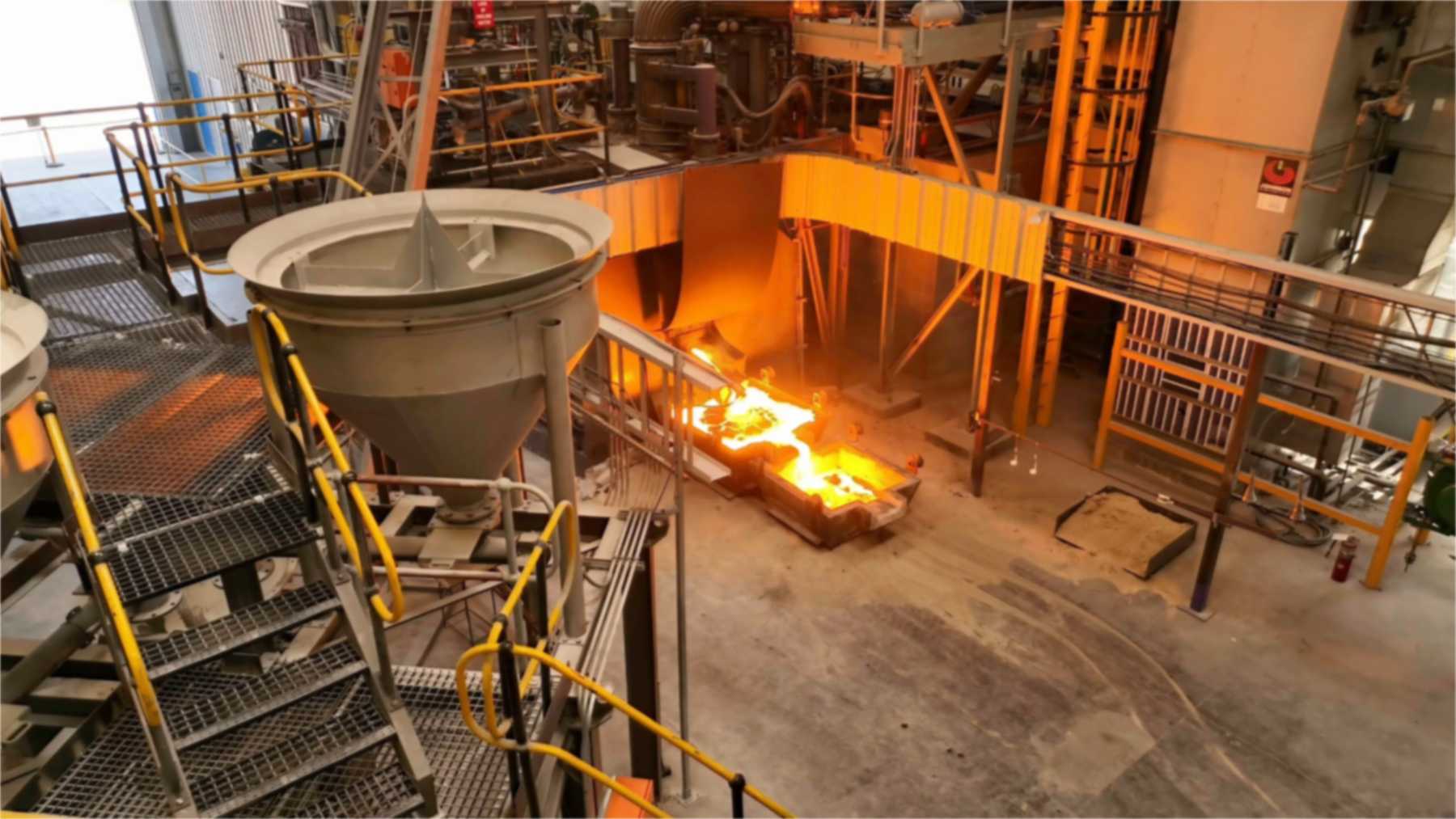 Colada de hierro fundido en las instalaciones de Hertha Metals