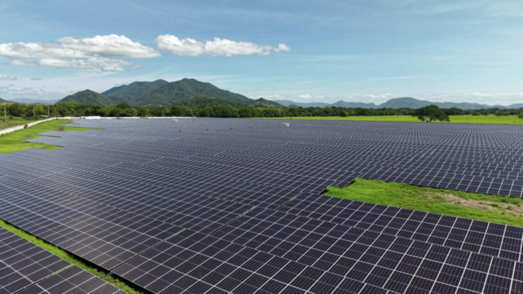 Planta solar Los Tecales en Nandayure, del mismo programa que las plantas solares en Puntarenas