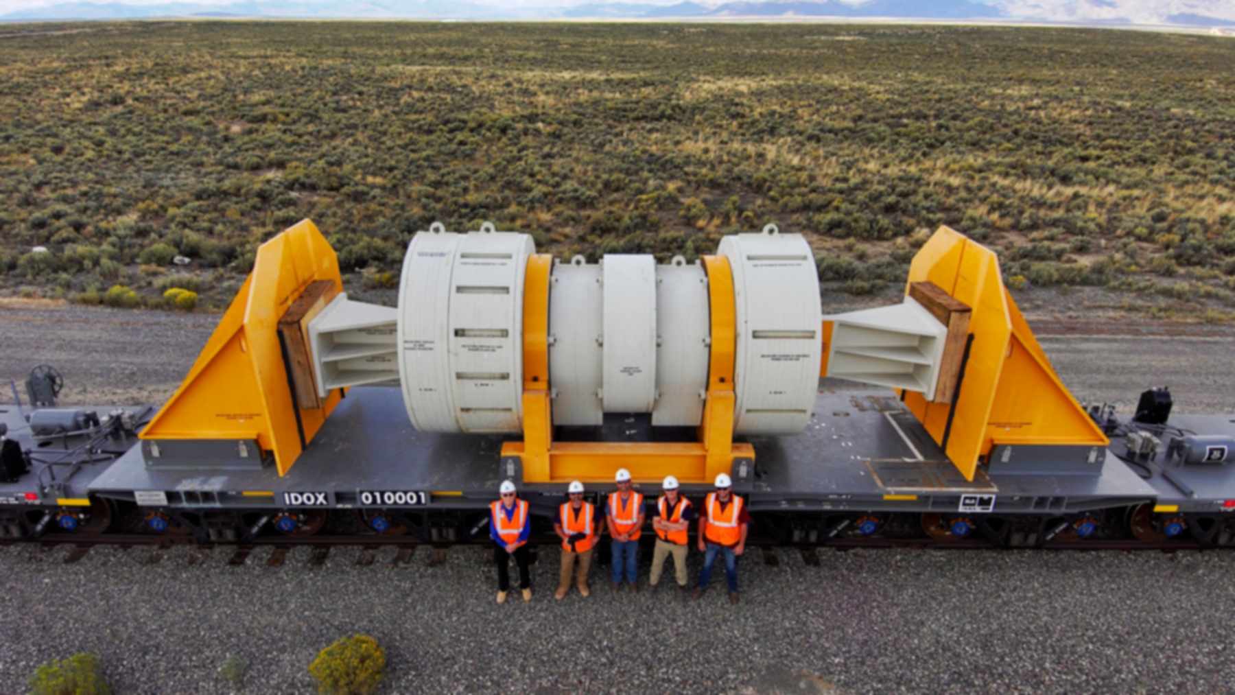 Estados Unidos prevé llevar en 2027 combustible nuclear usado de Virginia a Idaho en Atlas, un vagón de doce ejes y 23,8 metros que solo podrá optar a la aprobación plena tras 161.000 kilómetros de servicio