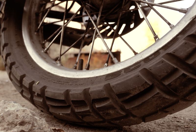 Descubre la moto eléctrica de una sola rueda