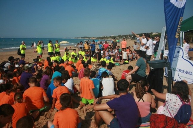 En Tarrragona más de 130 voluntarios ambientales participan en la 27ª edición del ‘Día de sensibilización de la playa’ de Mediterrània