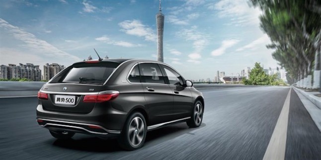 Denza (Daimler) presenta su nuevo coche eléctrico en China