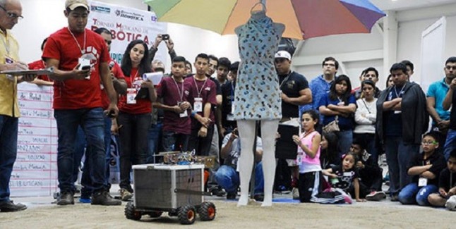 Robots limpiadores de playas para atender problemas ecológicos